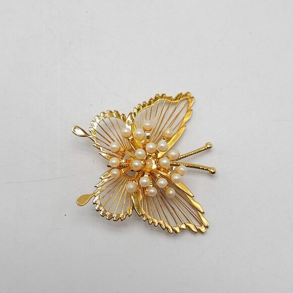 Gold Tone Butterfly Brooch With Faux Pearl Accents By Monet - Picture 2 of 5